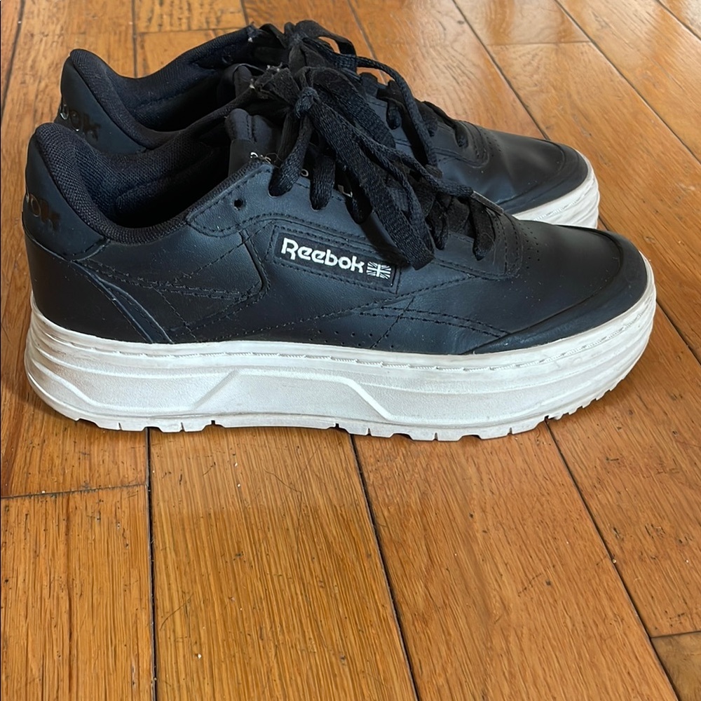 Reebok Black Sneakers with platform sole